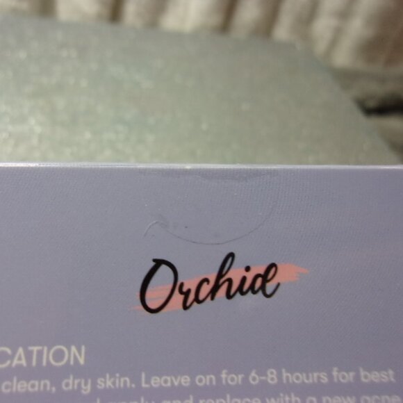 M-29 (NIP) SET OF 2 ORCHID ACNE PATCHES - Picture 9 of 9